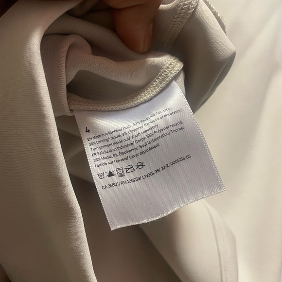 Lululemon Softstreme Perfectly Oversized Cropped Crew - Picture 12 of 12